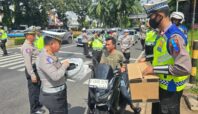 Jajaran Satlantas Polres Tangsel saat menggelar Operasi Zebra 2025 di jalan Letnan Sutopo, Serpong. Foto: Polres Tangsel