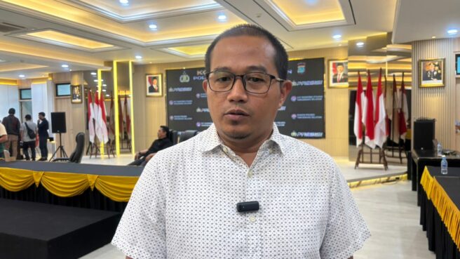 penyiraman air keras