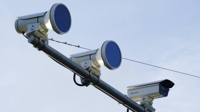 Polri Targetkan 1.000 Kamera ETLE di Jakarta pada 2026, Sistem Tilang Digital Siap Awasi Pelanggaran Tanpa Ampun! 1 Ilustrasi kamera ETLE di Jakarta