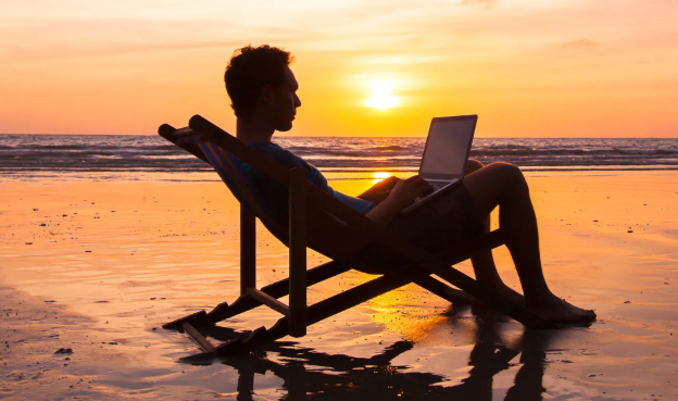 WFA Saat Libur Nataru 2025/2026 Resmi Berlaku, Menaker Tegaskan Upah Tak Boleh Dipotong 1 Screenshot 2025 12 21 113946