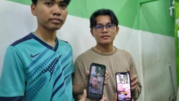 Mahasiswa asal Sumatera memanfaatkan gerakan makan gratis di warteg Ciputat. Foto: Andre Pradana/Tangselife