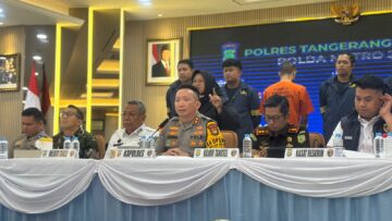 ledakan gedung farmasi di pondok aren