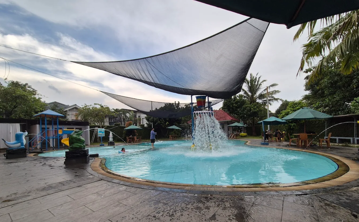7 Kolam Renang Murah di Tangsel untuk Liburan Sekolah, Tiket Masuk Mulai Rp20 Ribuan 6 Kolam Renang Permata Bintaro Club House