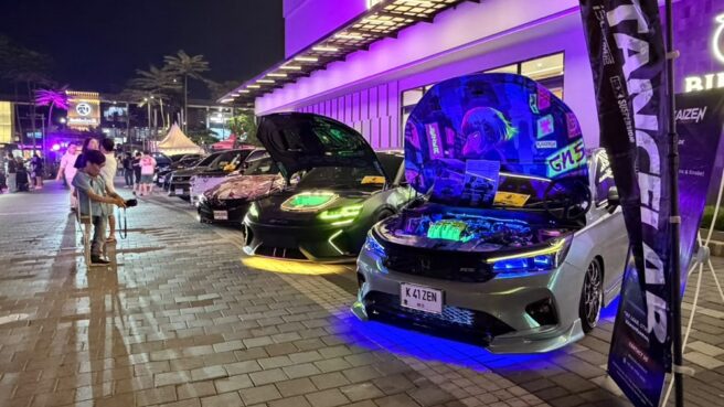 Carsthetic Night Market Hampton Square